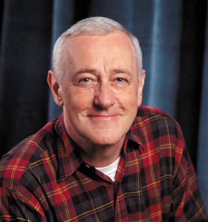 Actor John Mahoney American Profile