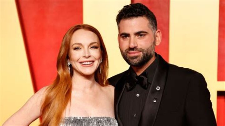 Does Lindsay Lohan Have A Twin Sister? Parents And Family