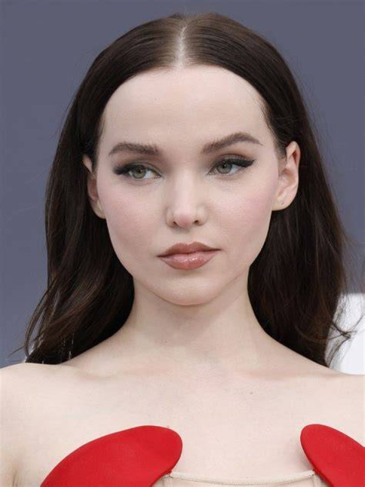 Dove Cameron's Fans Paid for Her and Thomas Doherty's Dinner Date at