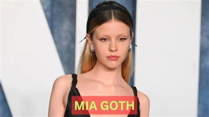 Mia Goth Wiki, Age, Height, Husband, Parents, Children, Salary, Net